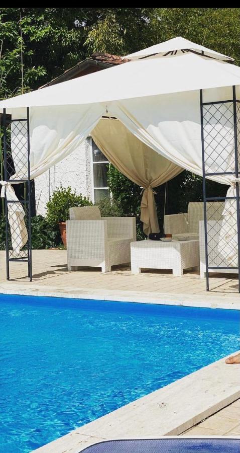 Appartamento Lussuoso 2 In Villa Riccardo Barga Exterior foto